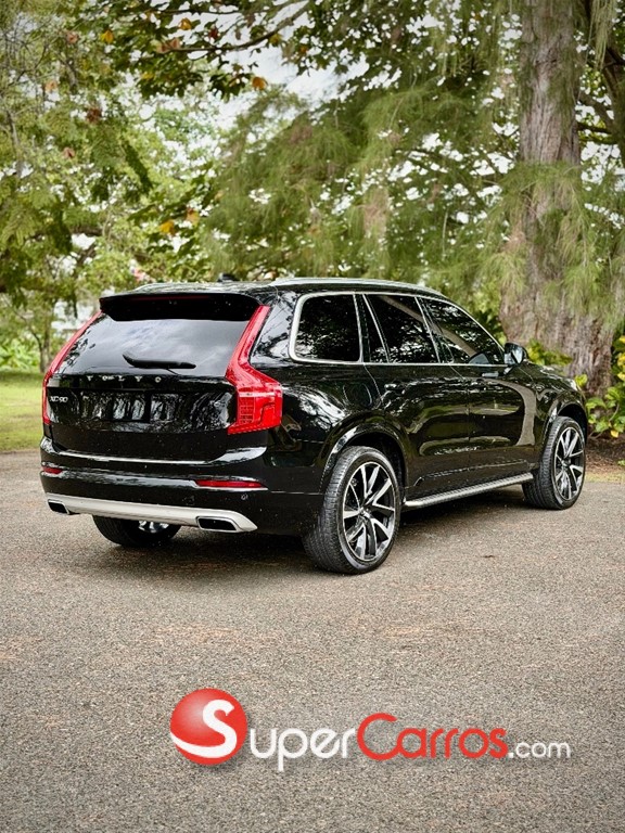 2020 Volvo XC90 Momentum T6 — foto 4 / 11