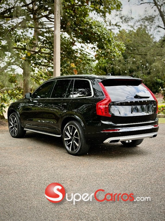 2020 Volvo XC90 Momentum T6 — foto 6 / 11