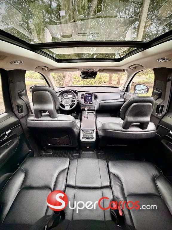 2020 Volvo XC90 Momentum T6 — foto 11 / 11