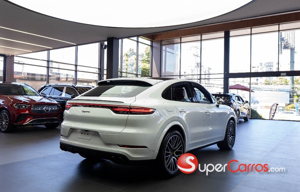 2022 Porsche Cayenne Coupe — foto 5 / 12