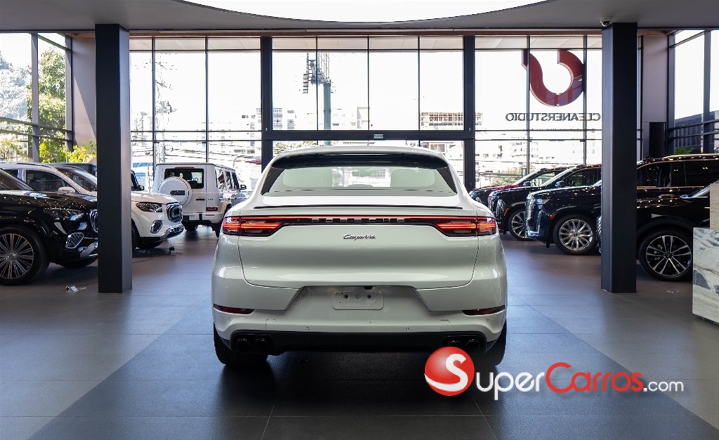 2022 Porsche Cayenne Coupe — foto 9 / 12