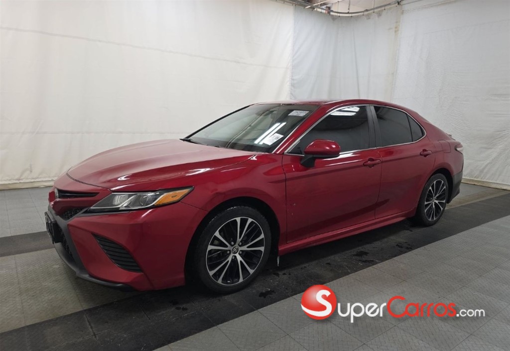 2020 Toyota Camry SE