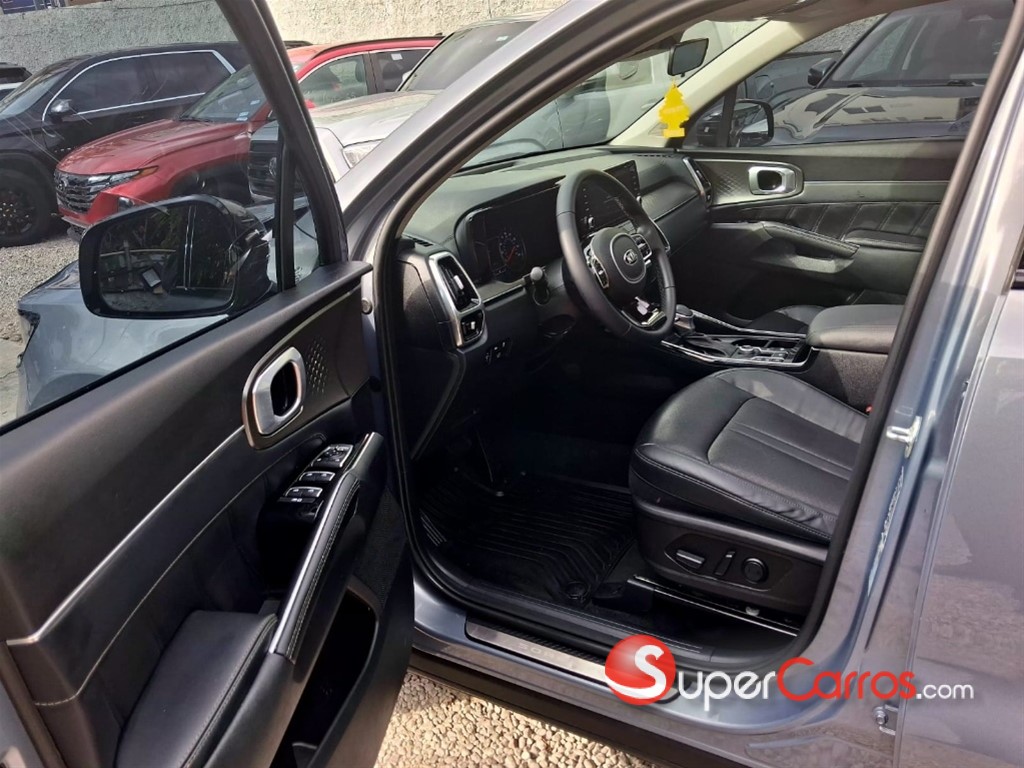 2021 Kia Sorento SX — foto 8 / 12