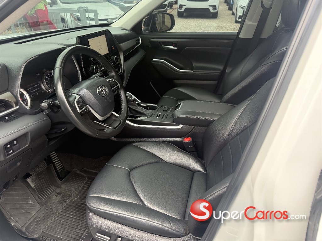 2024 Toyota Highlander XLE — foto 7 / 9