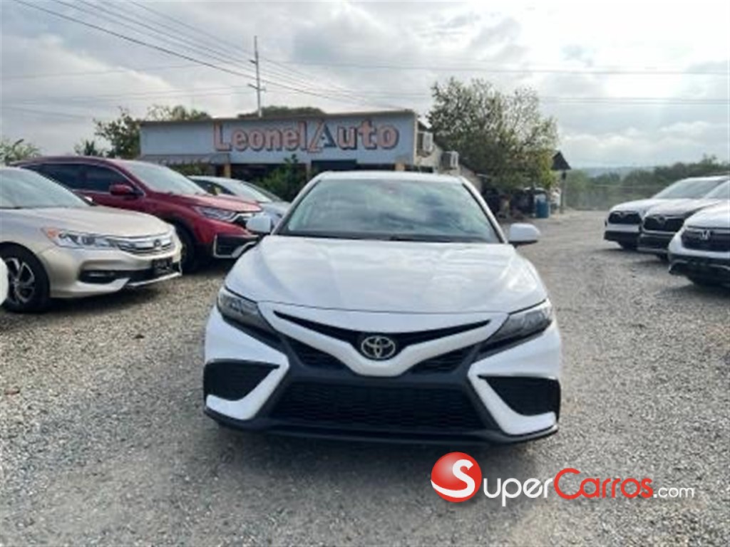 2021 Toyota Camry SE — foto 2 / 10
