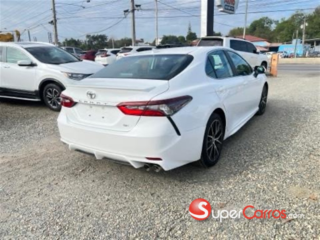 2021 Toyota Camry SE — foto 4 / 10
