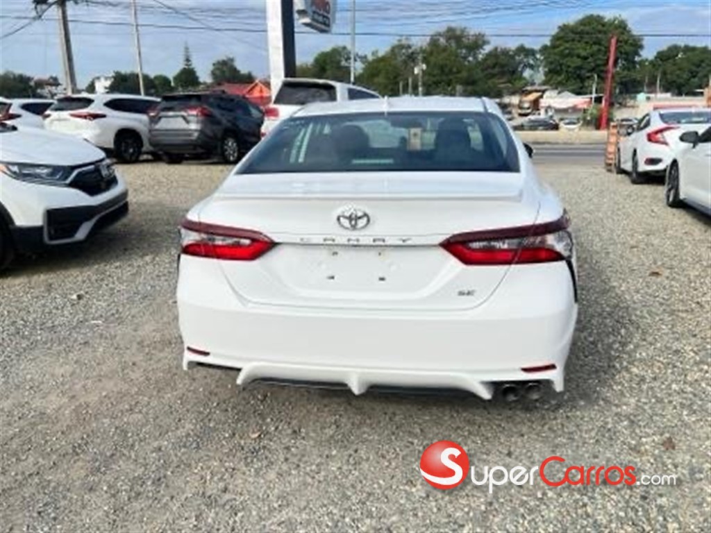 2021 Toyota Camry SE — foto 5 / 10