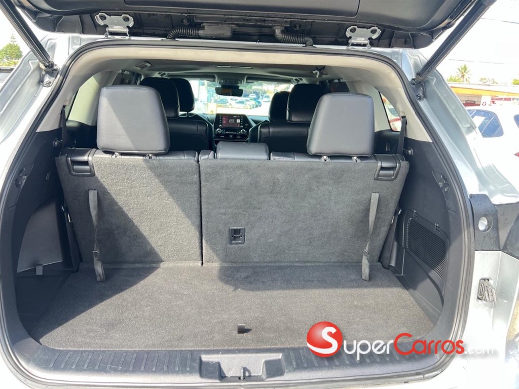2020 Toyota Highlander XLE — foto 7 / 12