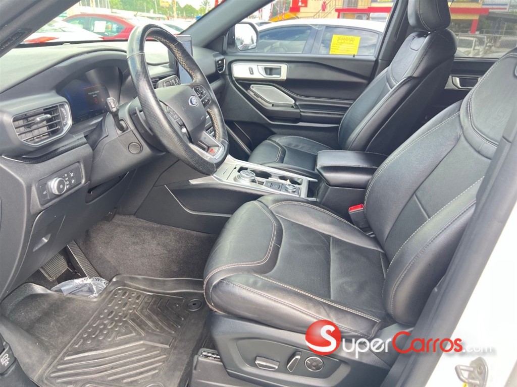2020 Ford Explorer ST — foto 7 / 12
