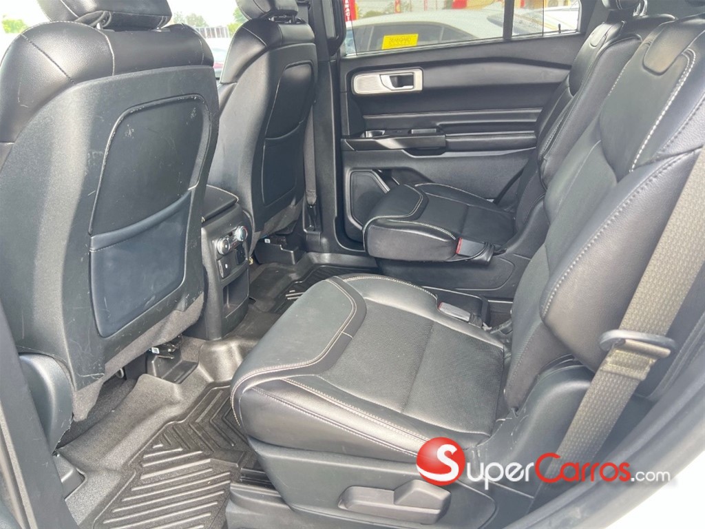 2020 Ford Explorer ST — foto 10 / 12