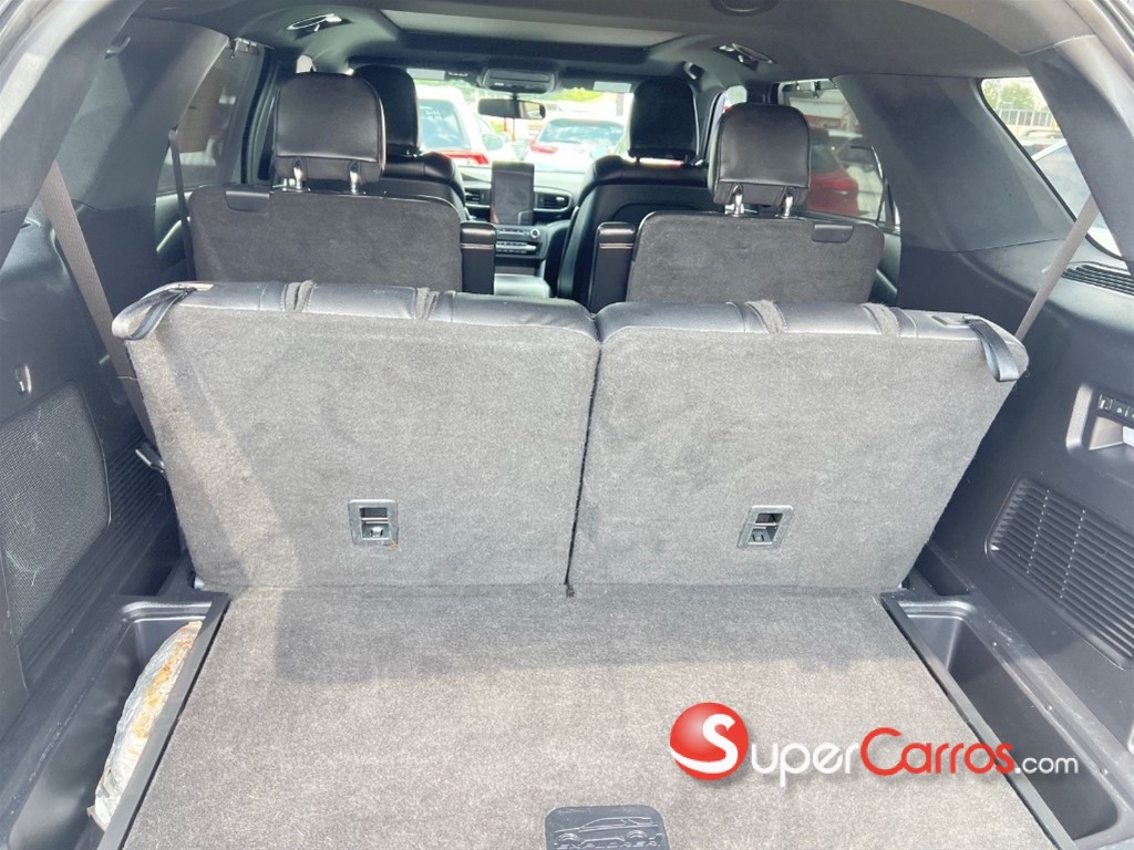 2020 Ford Explorer ST — foto 12 / 12