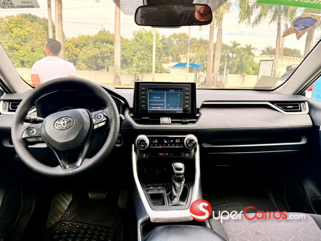 2020 Toyota RAV4 XLE — foto 7 / 7