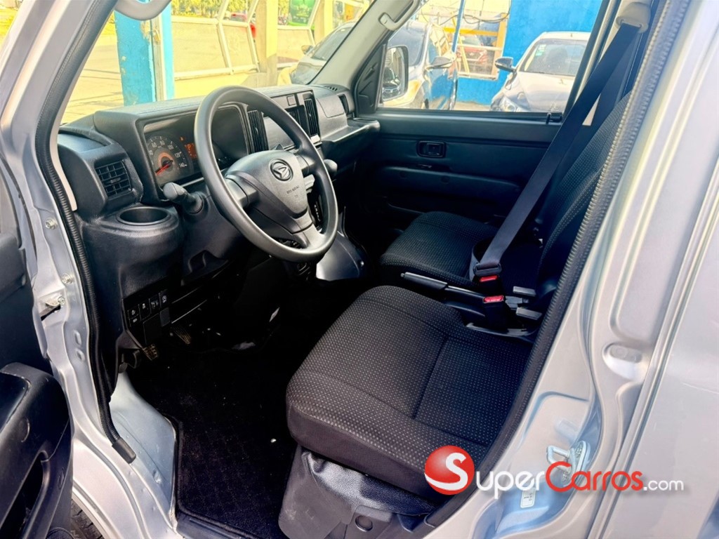 2022 Daihatsu Hijet Minivan — foto 5 / 7