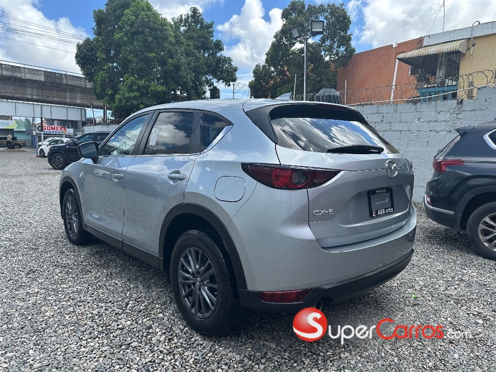 2020 Mazda CX-5 Touring — foto 6 / 9