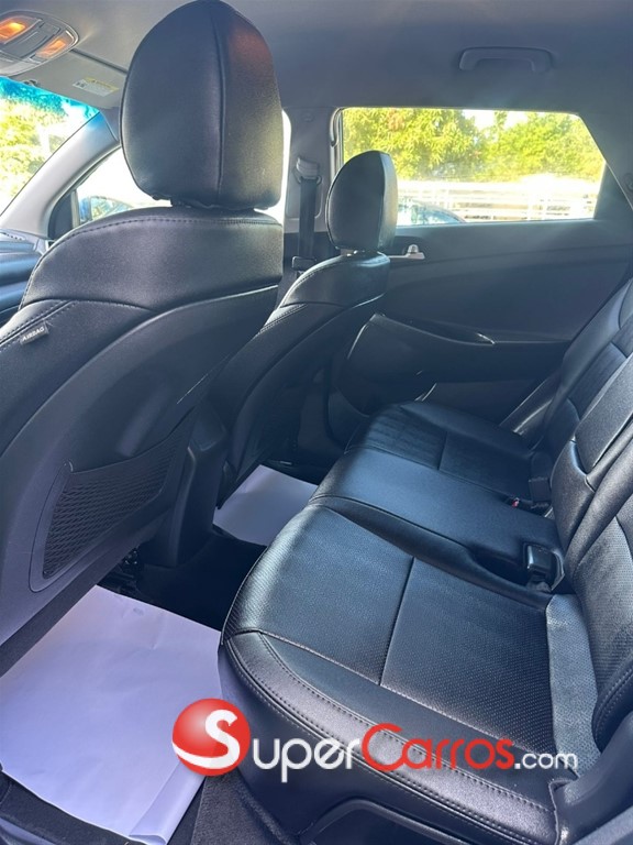 2020 Hyundai Tucson Value — foto 8 / 9