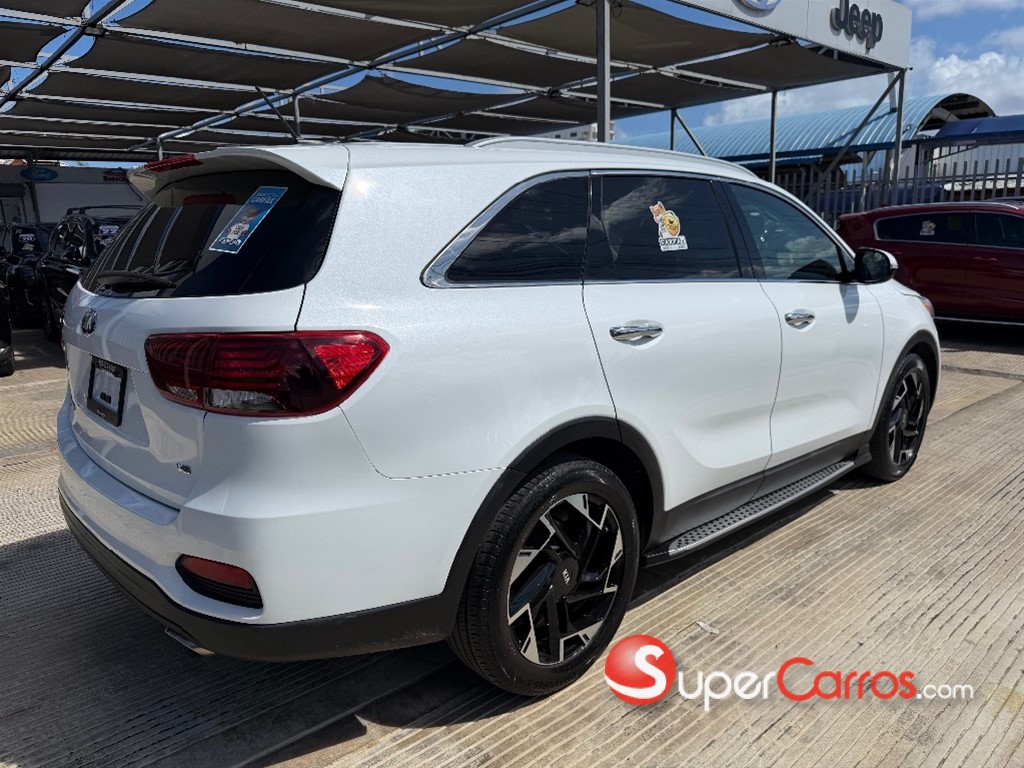 2020 Kia Sorento LX — foto 4 / 11