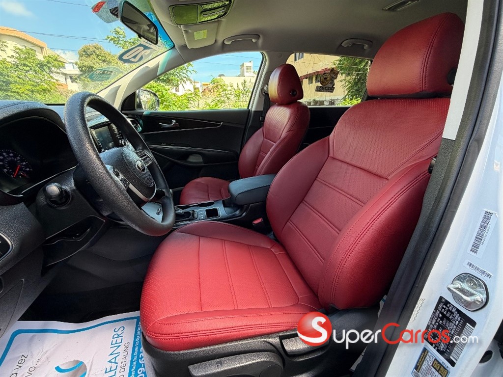 2020 Kia Sorento LX — foto 9 / 11