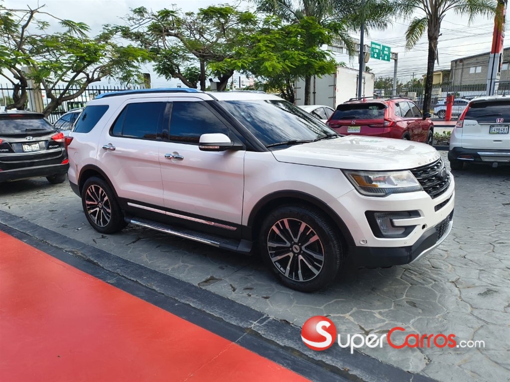 2017 Ford Explorer XLT — foto 6 / 11