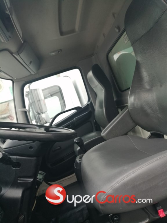2012 Hino 268 — foto 6 / 11