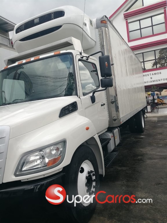 2012 Hino 268 — foto 8 / 11