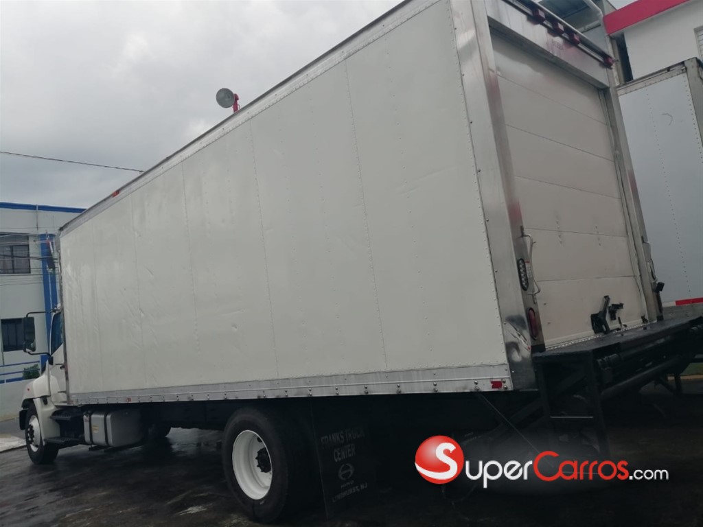 2012 Hino 268 — foto 9 / 11