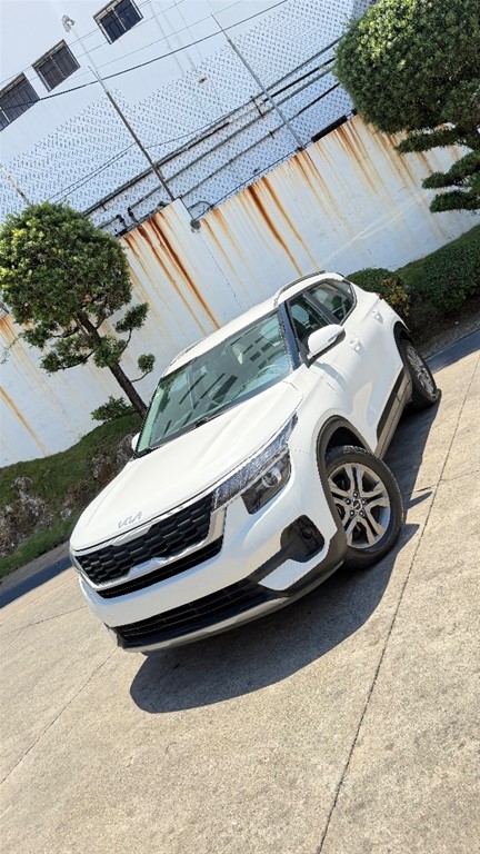 2023 Kia Seltos LX