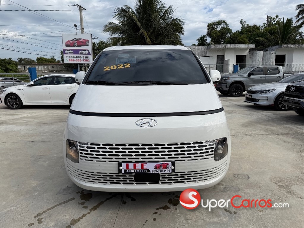 2022 Hyundai Staria