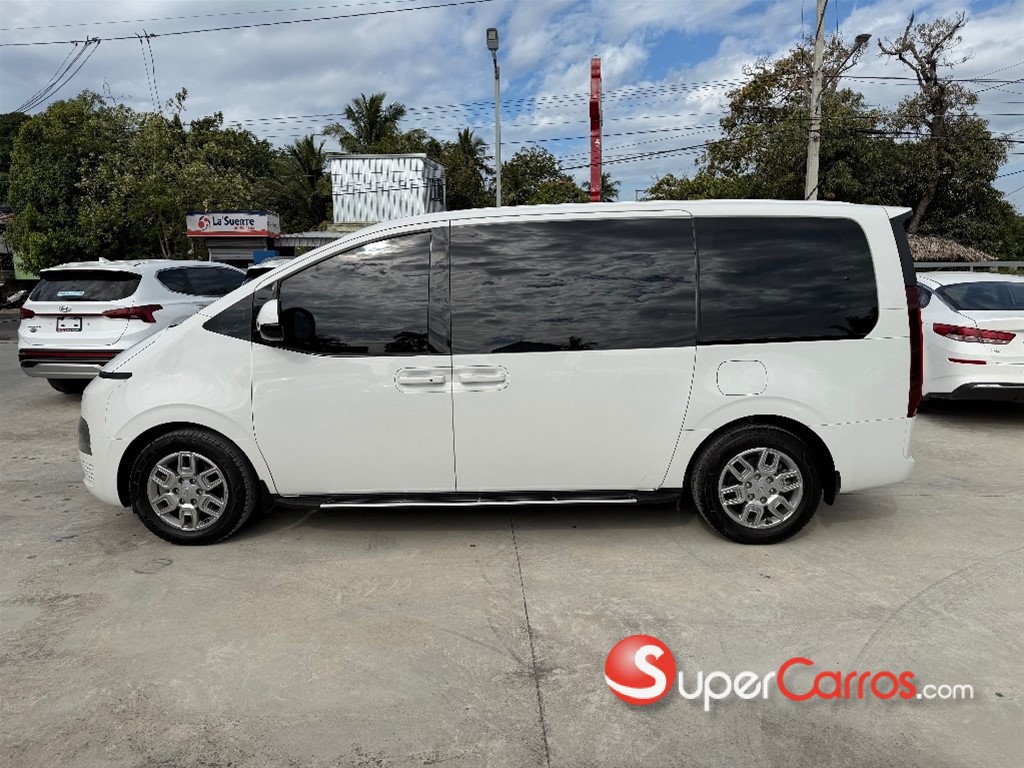 2022 Hyundai Staria — foto 4 / 12