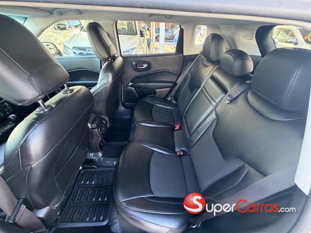 2020 Jeep Compass Latitude — foto 9 / 11
