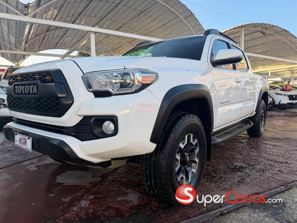 2021 Toyota Tacoma TRD OFF ROAD — foto 3 / 10