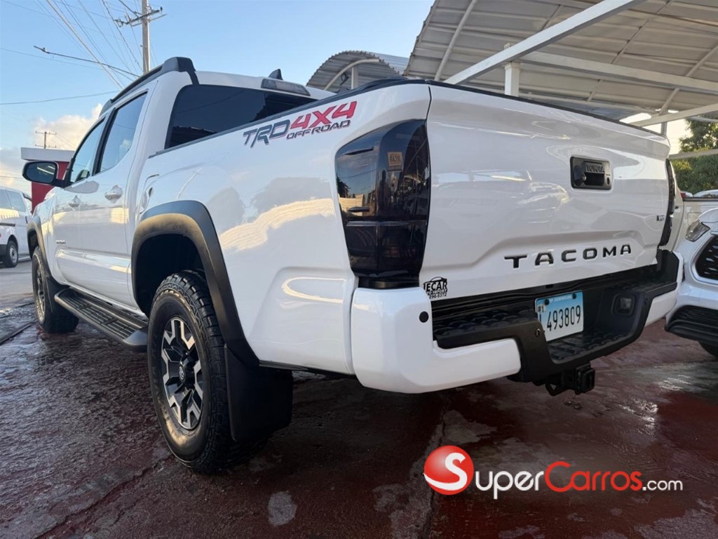 2021 Toyota Tacoma TRD OFF ROAD — foto 5 / 10