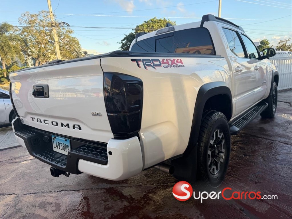 2021 Toyota Tacoma TRD OFF ROAD — foto 6 / 10