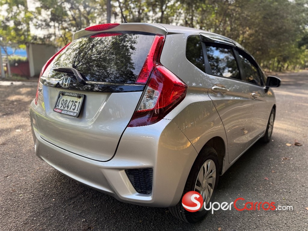 2017 Honda Fit — foto 5 / 9