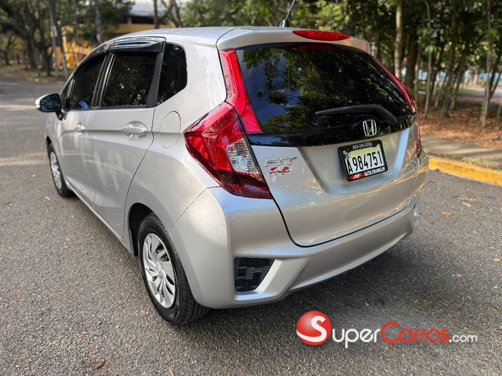 2017 Honda Fit — foto 6 / 9