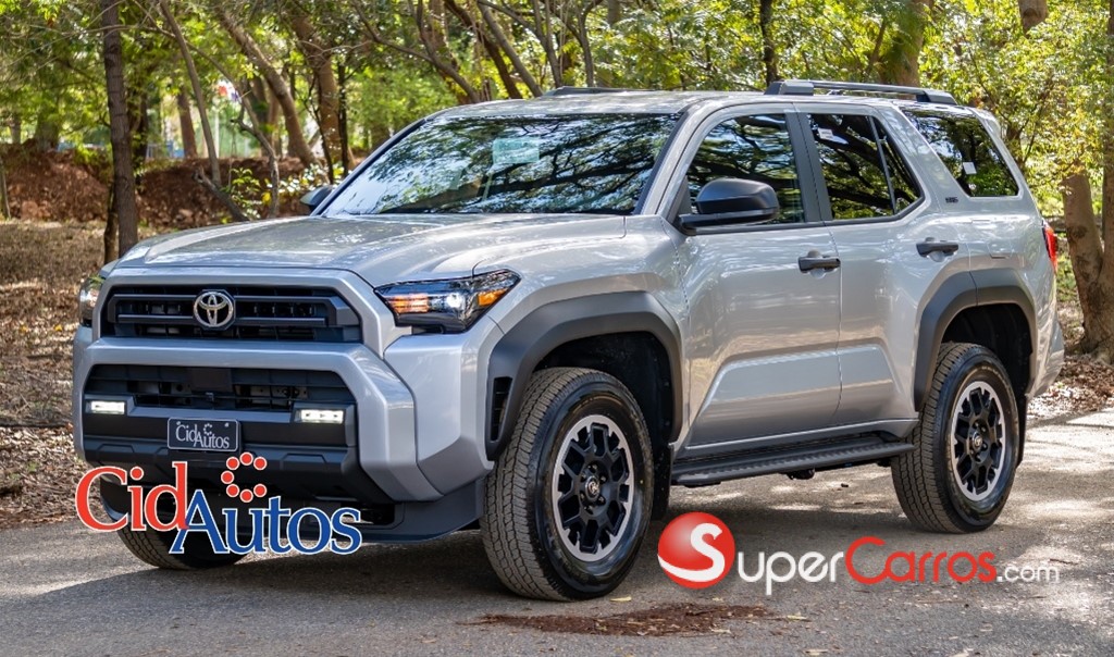 2026 Toyota 4 Runner SR5 — foto 2 / 12
