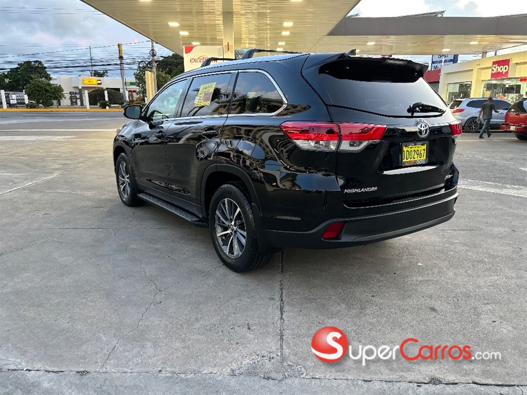 2019 Toyota Highlander XLE — foto 4 / 10