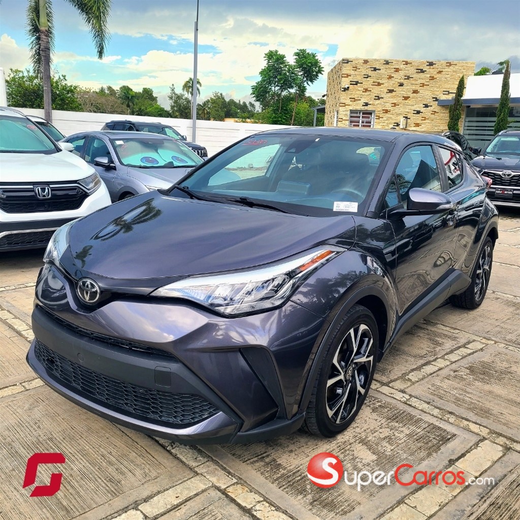 2020 Toyota C-HR XLE PREMIUM — foto 9 / 10