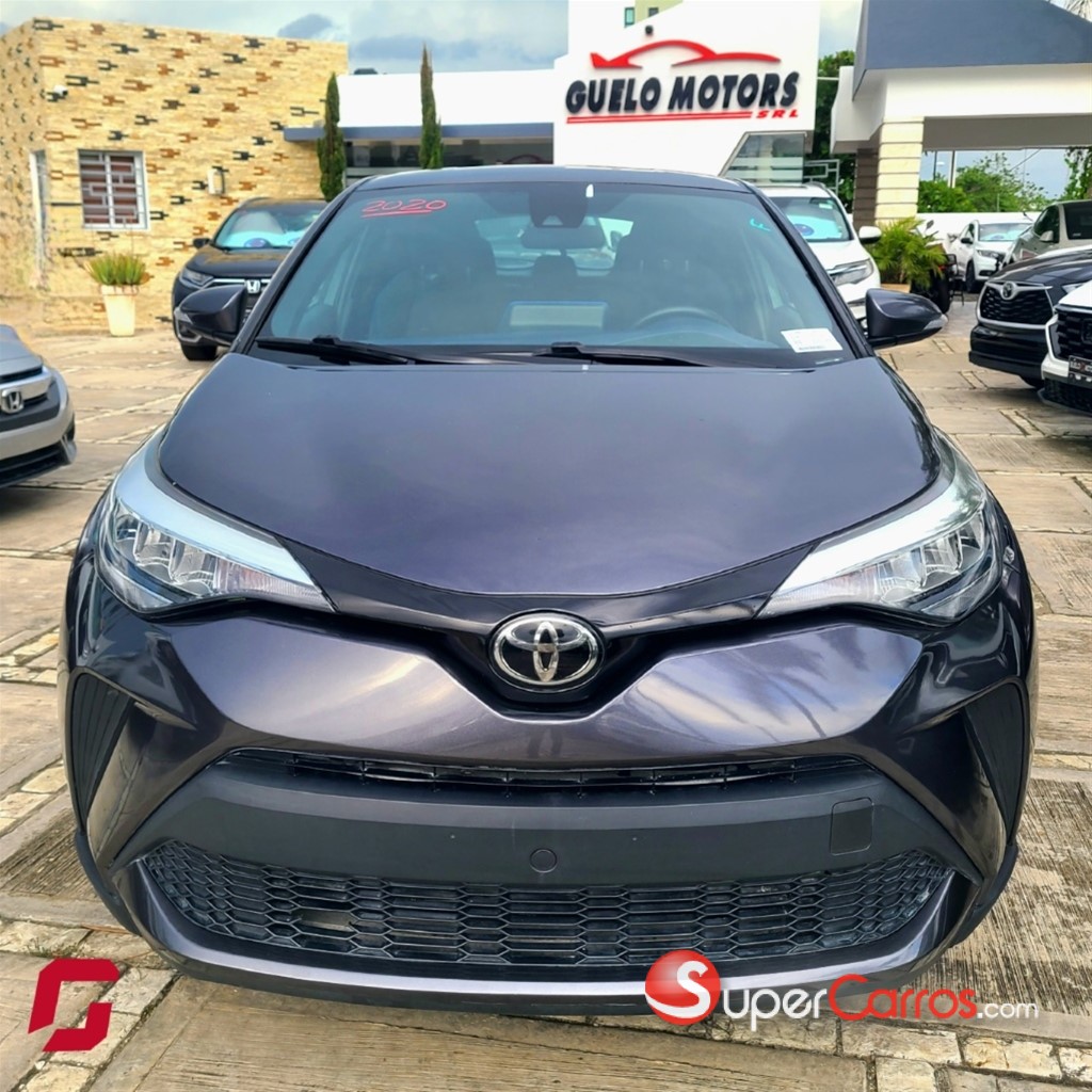 2020 Toyota C-HR XLE PREMIUM — foto 10 / 10