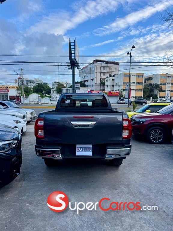 2016 Toyota Hilux SRV — foto 12 / 12