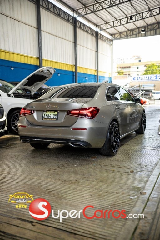 2020 Mercedes-Benz Clase A 220 AMG — foto 6 / 12