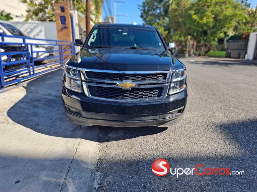 2015 Chevrolet Suburban — foto 3 / 8