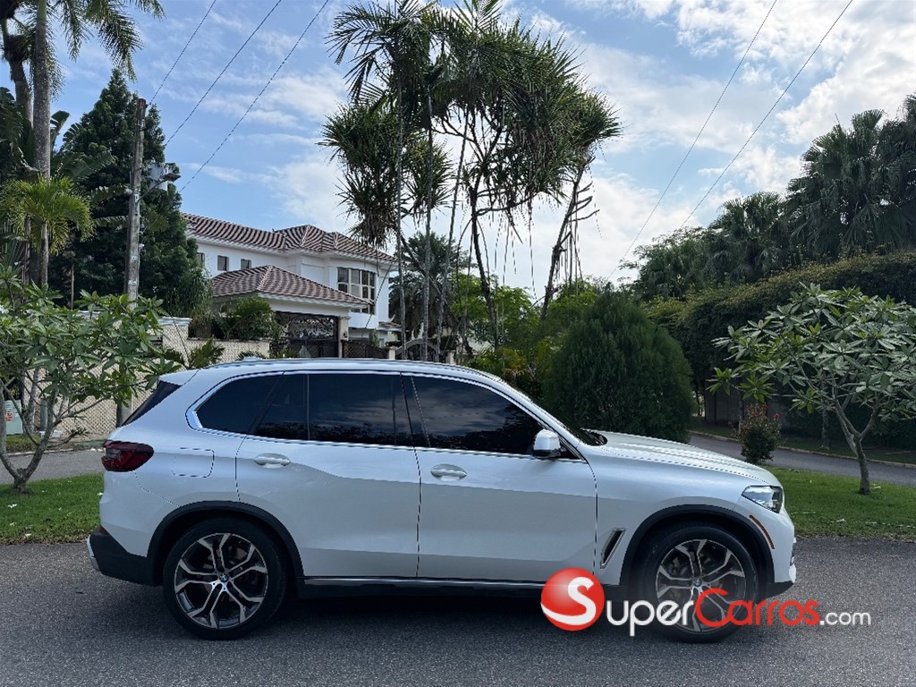 2021 BMW X 5 SDRIVE 40i — foto 3 / 11