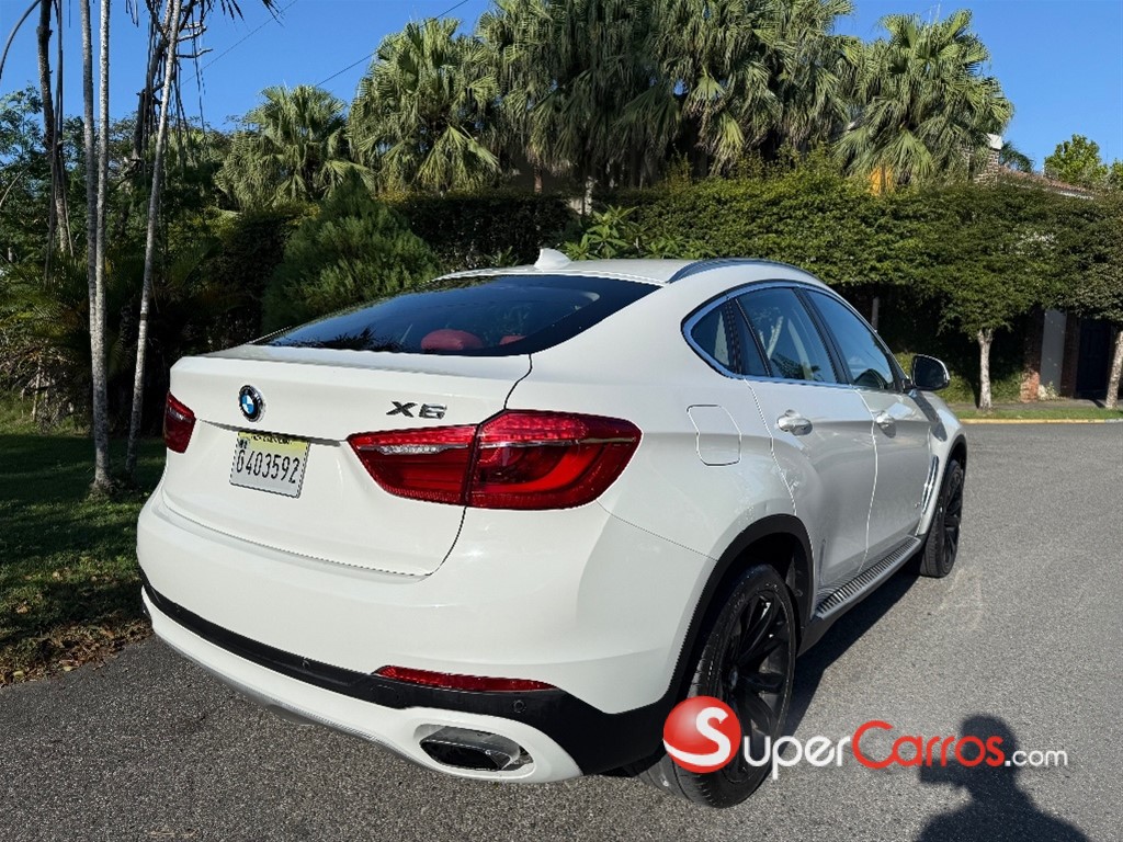 2015 BMW X 6 xDrive 5.0 — foto 6 / 10