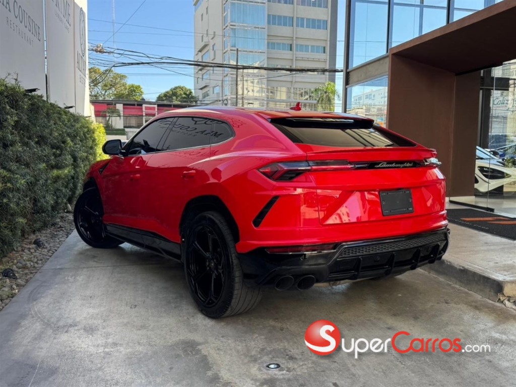 2019 Lamborghini Urus — foto 4 / 12