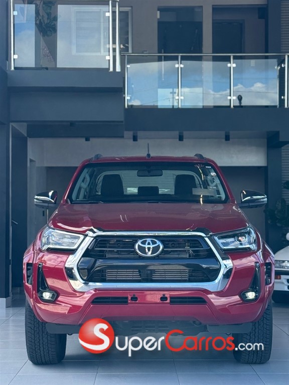 2026 Toyota Hilux SRX — foto 2 / 9