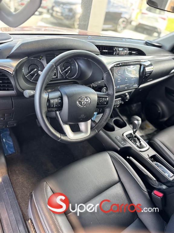 2026 Toyota Hilux SRX — foto 9 / 9