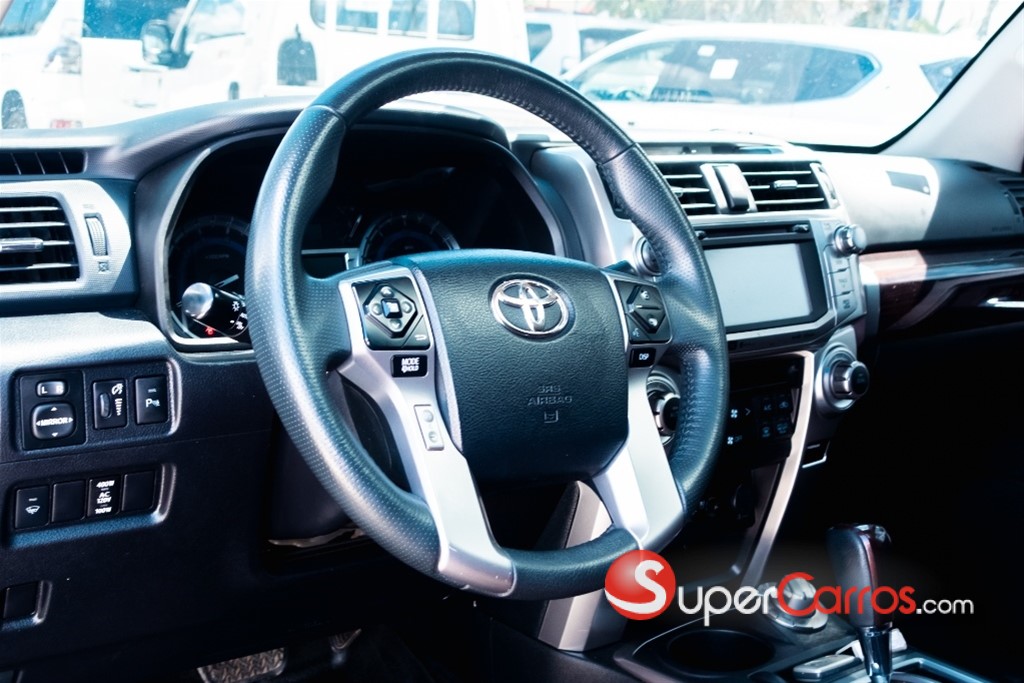 2020 Toyota 4 Runner Limited — foto 7 / 12