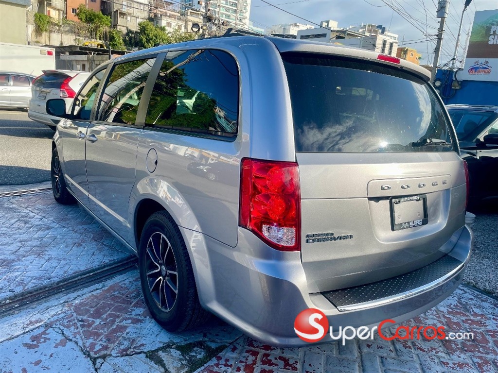 2019 Dodge Grand Caravan — foto 6 / 12