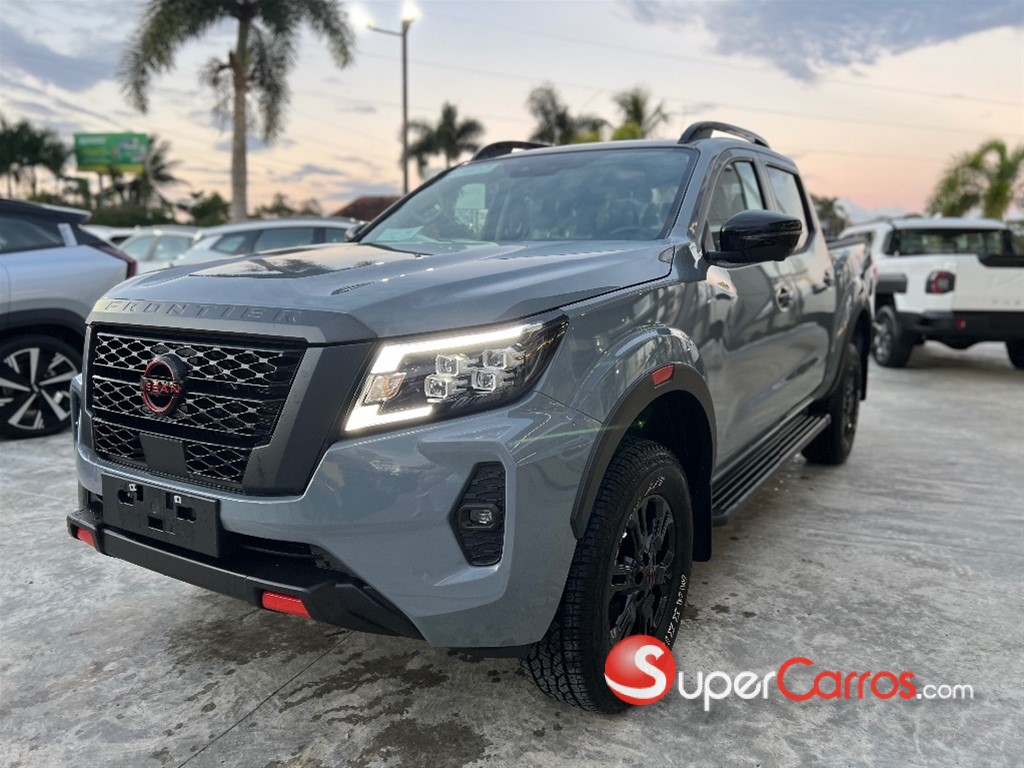 2026 Nissan Frontier Pro-4X — foto 3 / 12