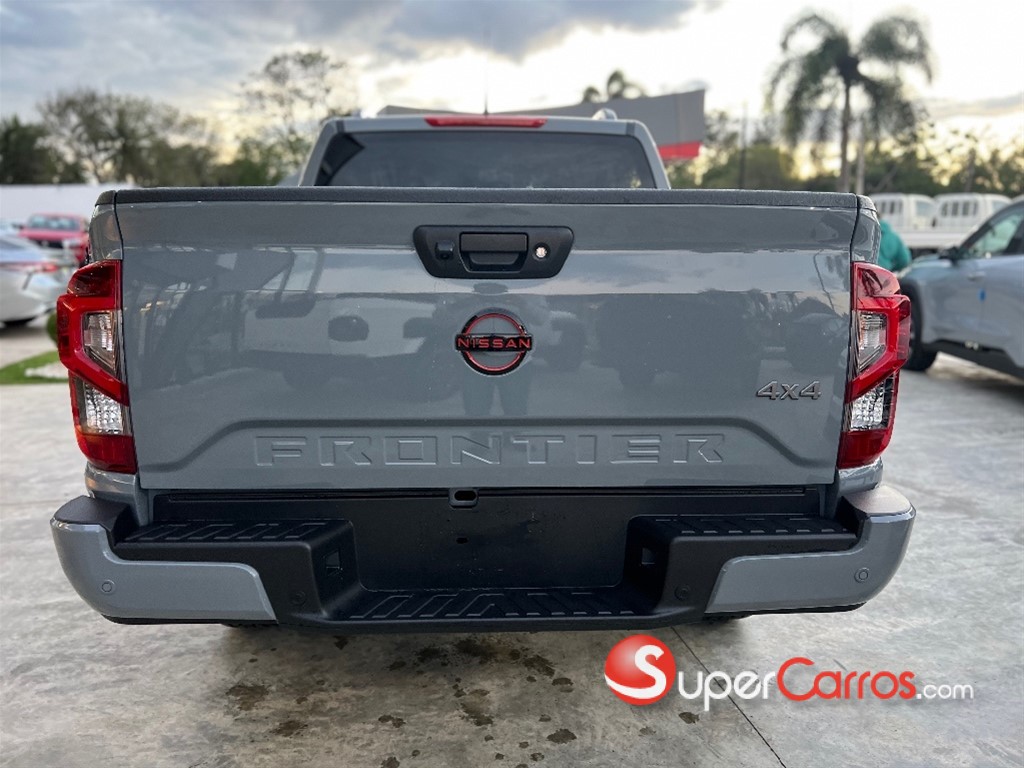 2026 Nissan Frontier Pro-4X — foto 5 / 12